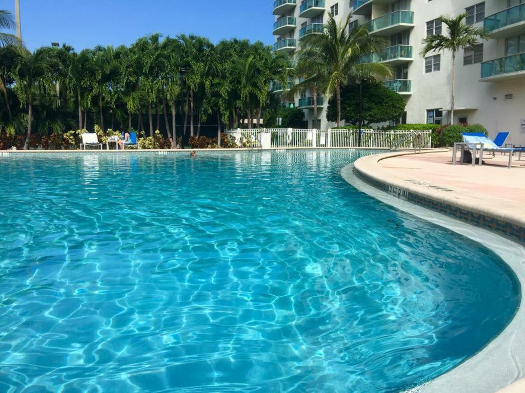 Ocean Reserve Apartman Sunny Isles Beach Kültér fotó